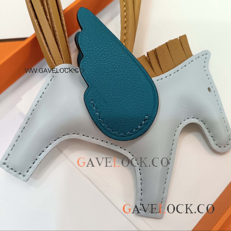 Hermes Rodeo Pegasus Blue-Sesame-Blue Brume PM Size